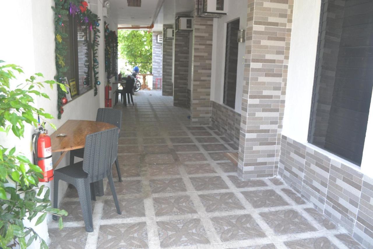 Yoo Darius' Residences Moalboal Exterior foto