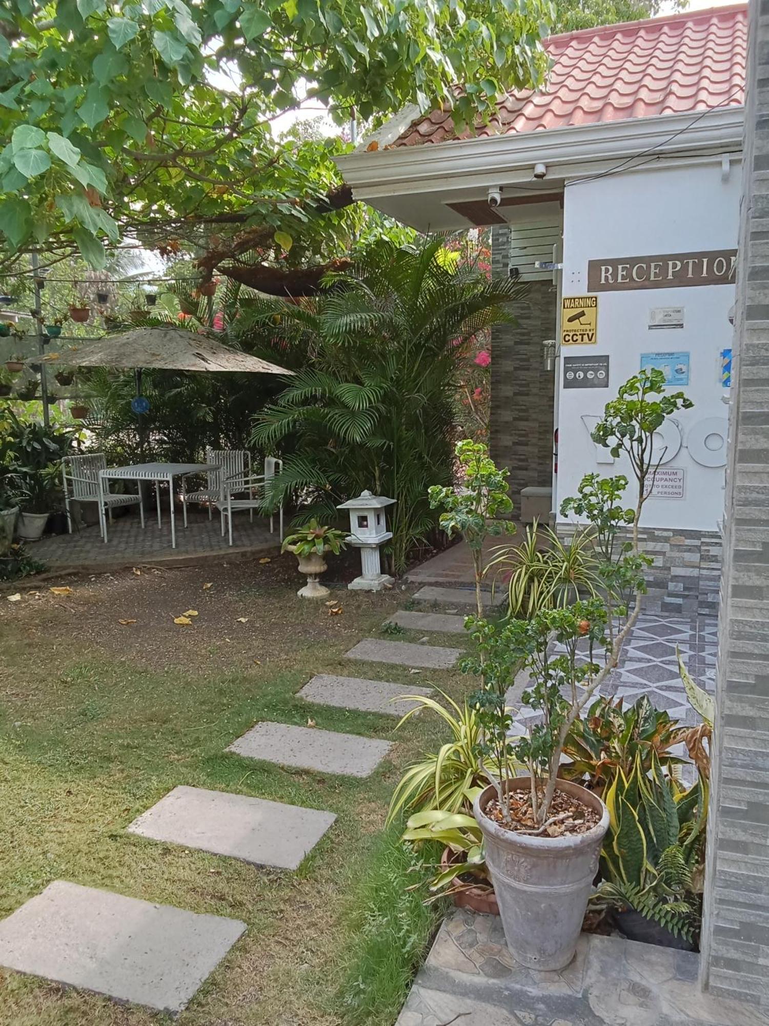 Yoo Darius' Residences Moalboal Exterior foto